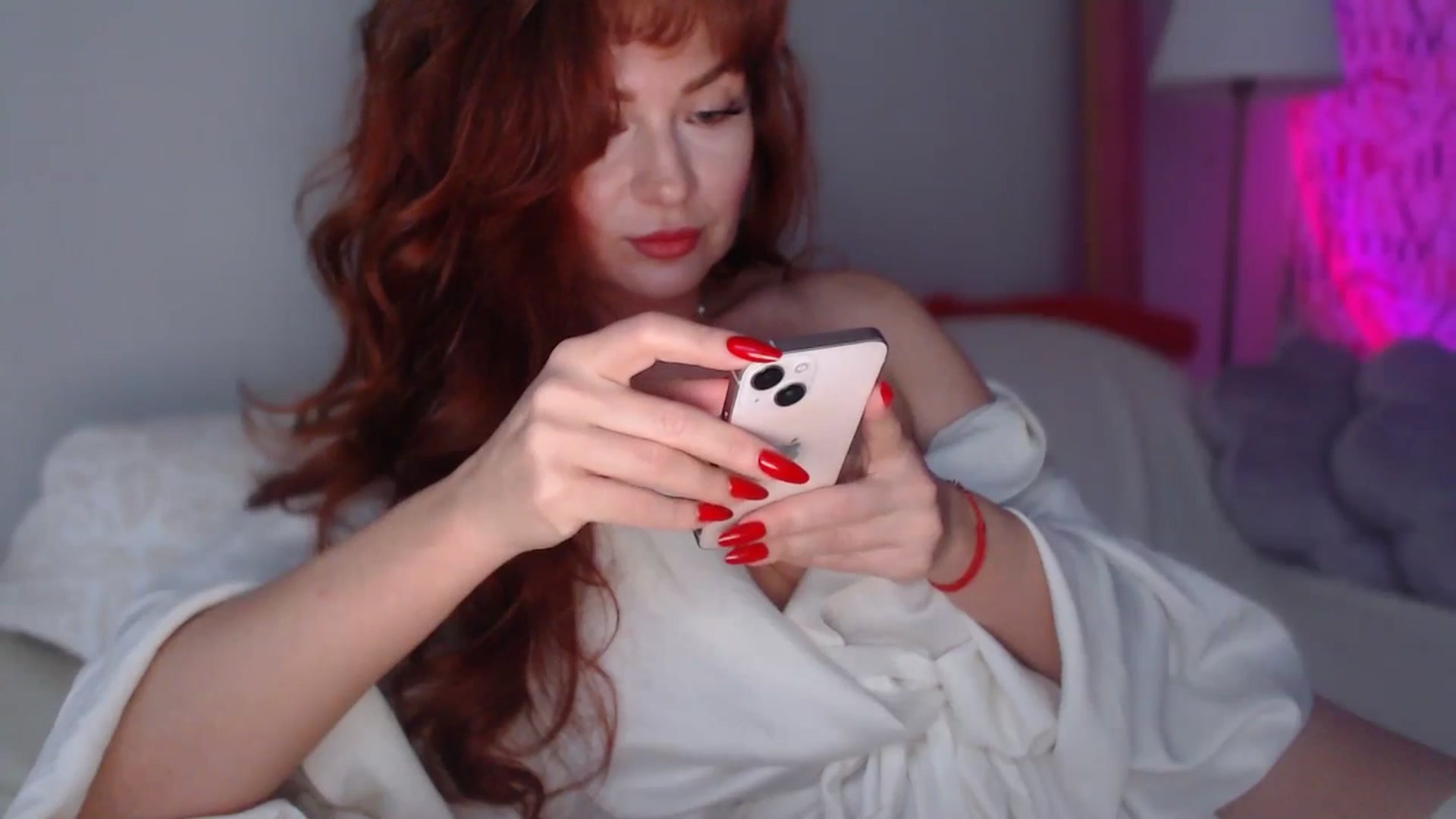 Gallery image thumbnail from Unhappy_one's myfreecams stream on, 12/21/2025, 13:41 image 7 of 20
