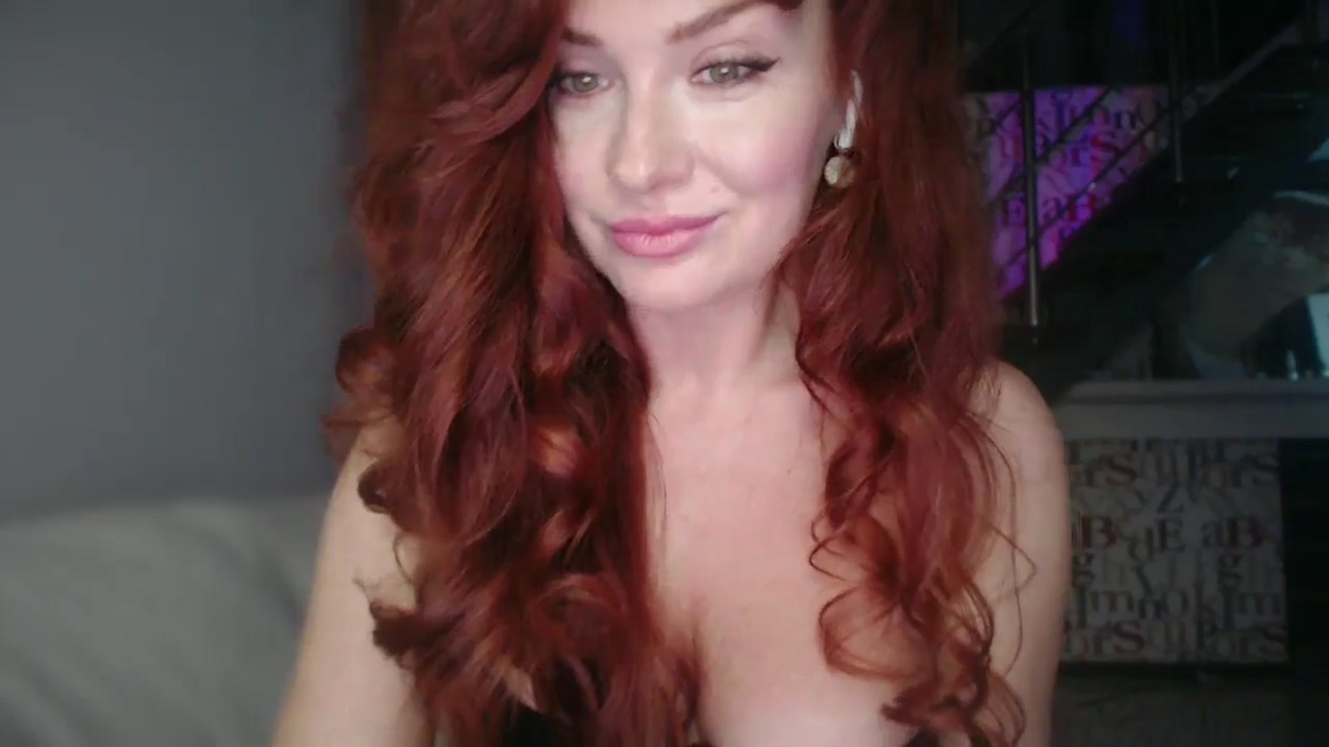 Gallery image thumbnail from Unhappy_one's myfreecams stream on, 12/23/2025, 14:27 image 19 of 20