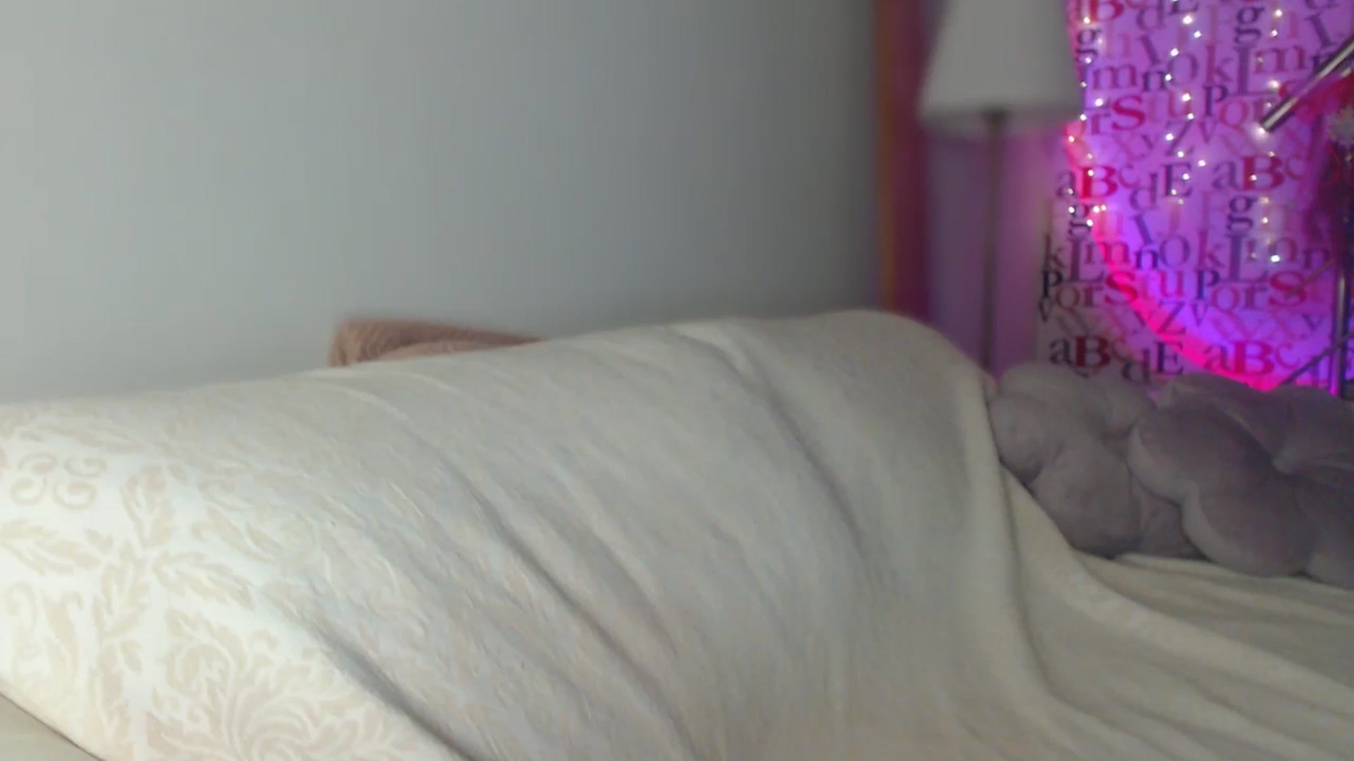 Gallery image thumbnail from Unhappy_one's myfreecams stream on, 12/28/2025, 15:50 image 16 of 20
