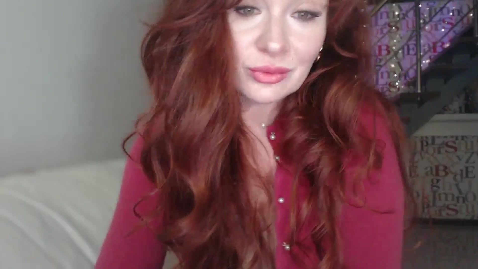 Gallery image thumbnail from Unhappy_one's myfreecams stream on, 01/12/2026, 17:54 image 9 of 20