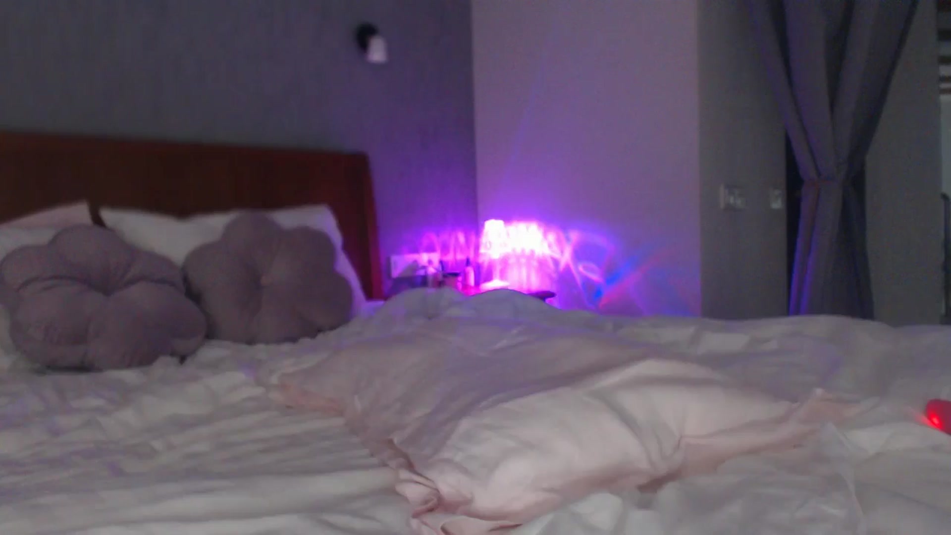 Gallery image thumbnail from Unhappy_one's myfreecams stream on, 01/18/2026, 15:49 image 8 of 20