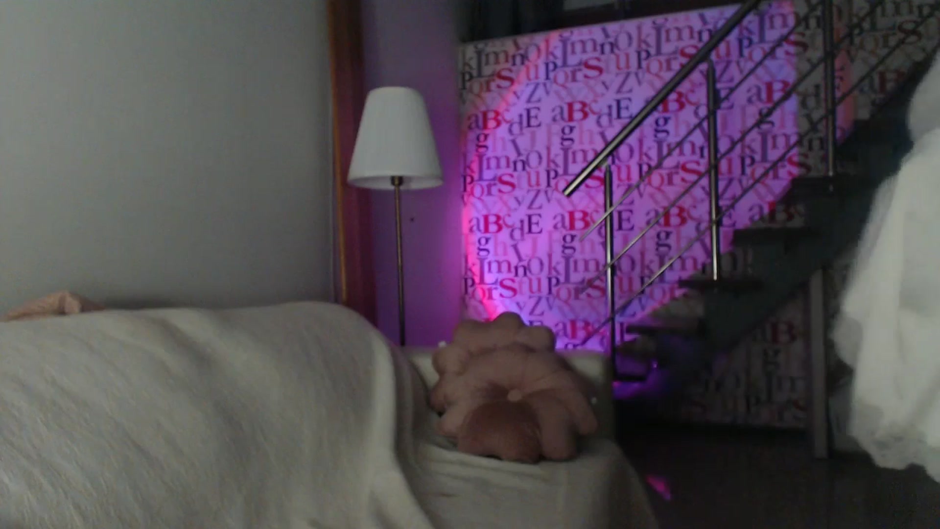 Gallery image thumbnail from Unhappy_one's myfreecams stream on, 04/06/2026, 17:12 image 18 of 20