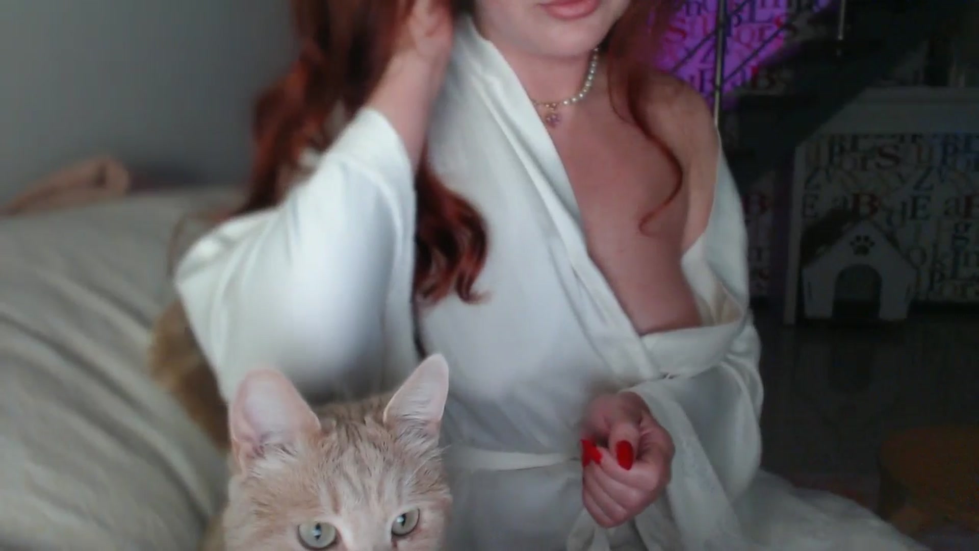 Gallery image thumbnail from Unhappy_one's myfreecams stream on, 04/06/2026, 17:12 image 7 of 20