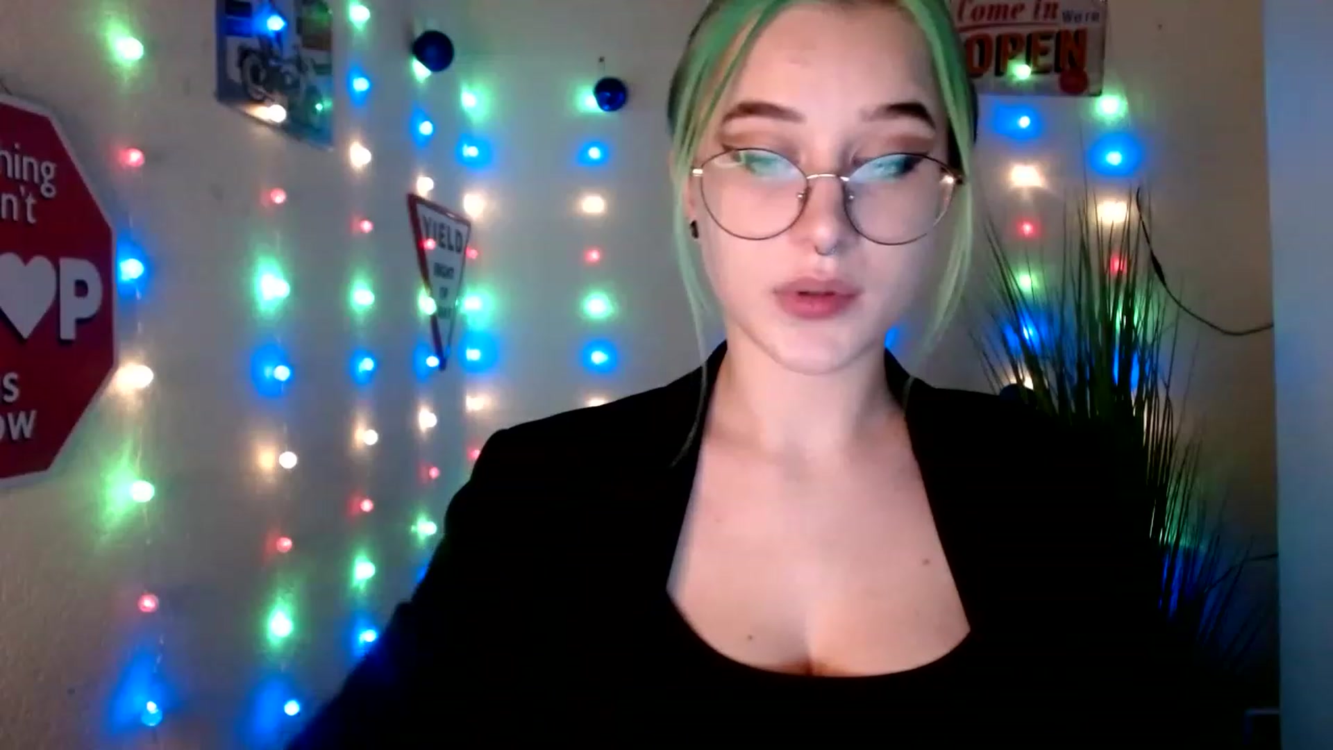 Gallery image thumbnail from Unholy_X's myfreecams stream on, 12/27/2022, 14:48 image 8 of 20