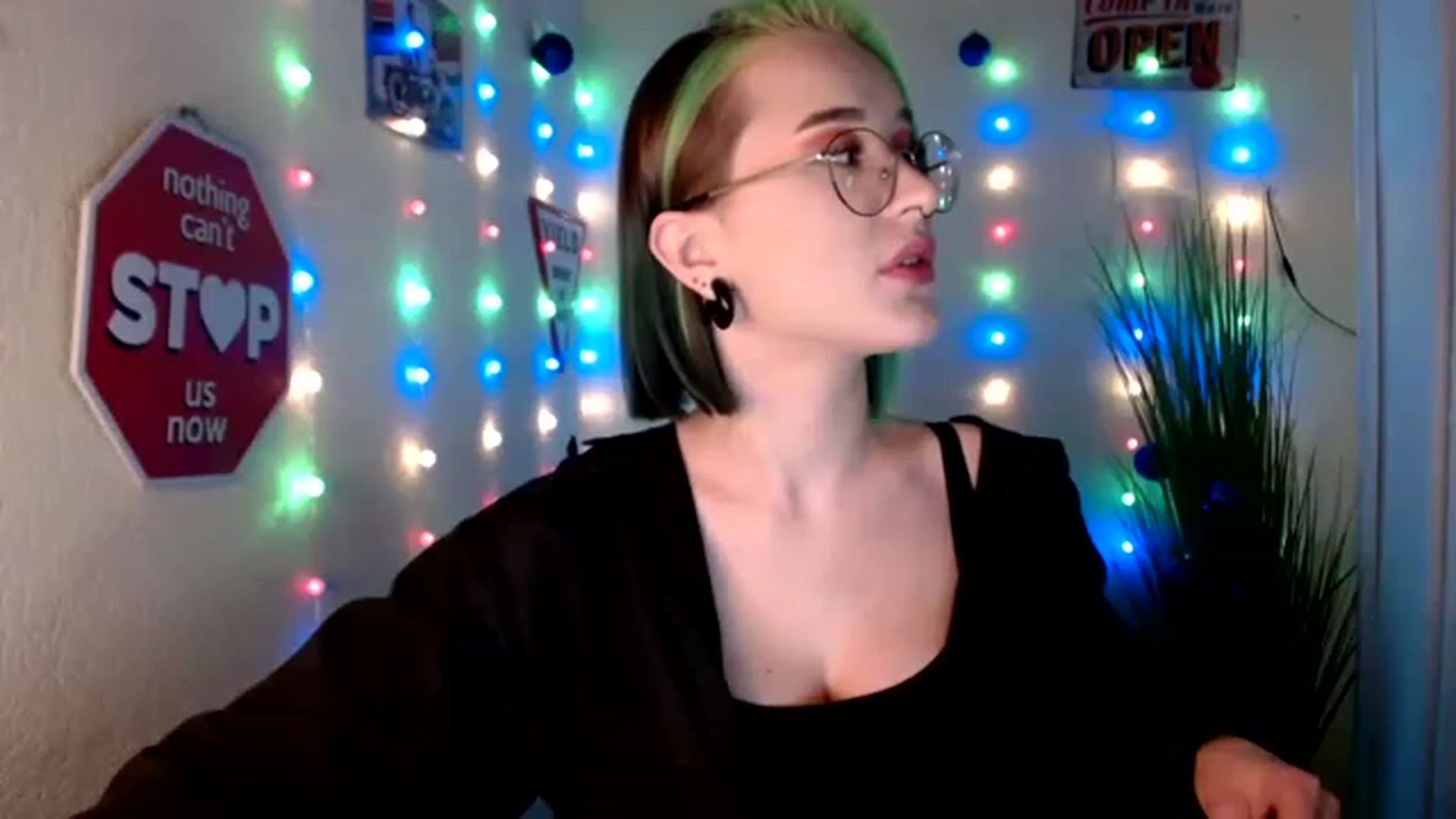 Gallery image thumbnail from Unholy_X's myfreecams stream on, 01/13/2023, 18:12 image 13 of 20