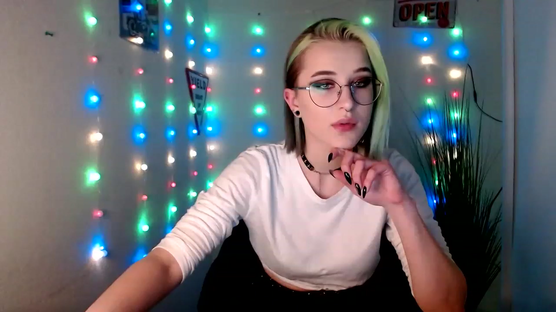 Gallery image thumbnail from Unholy_X's myfreecams stream on, 01/25/2023, 17:04 image 12 of 20