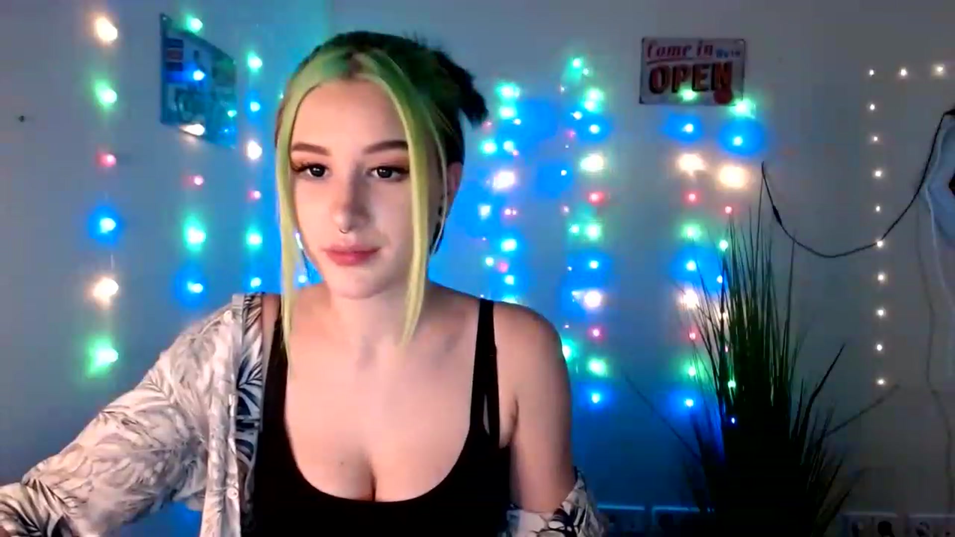 Gallery image thumbnail from Unholy_X's myfreecams stream on, 02/17/2023, 16:41 image 9 of 20