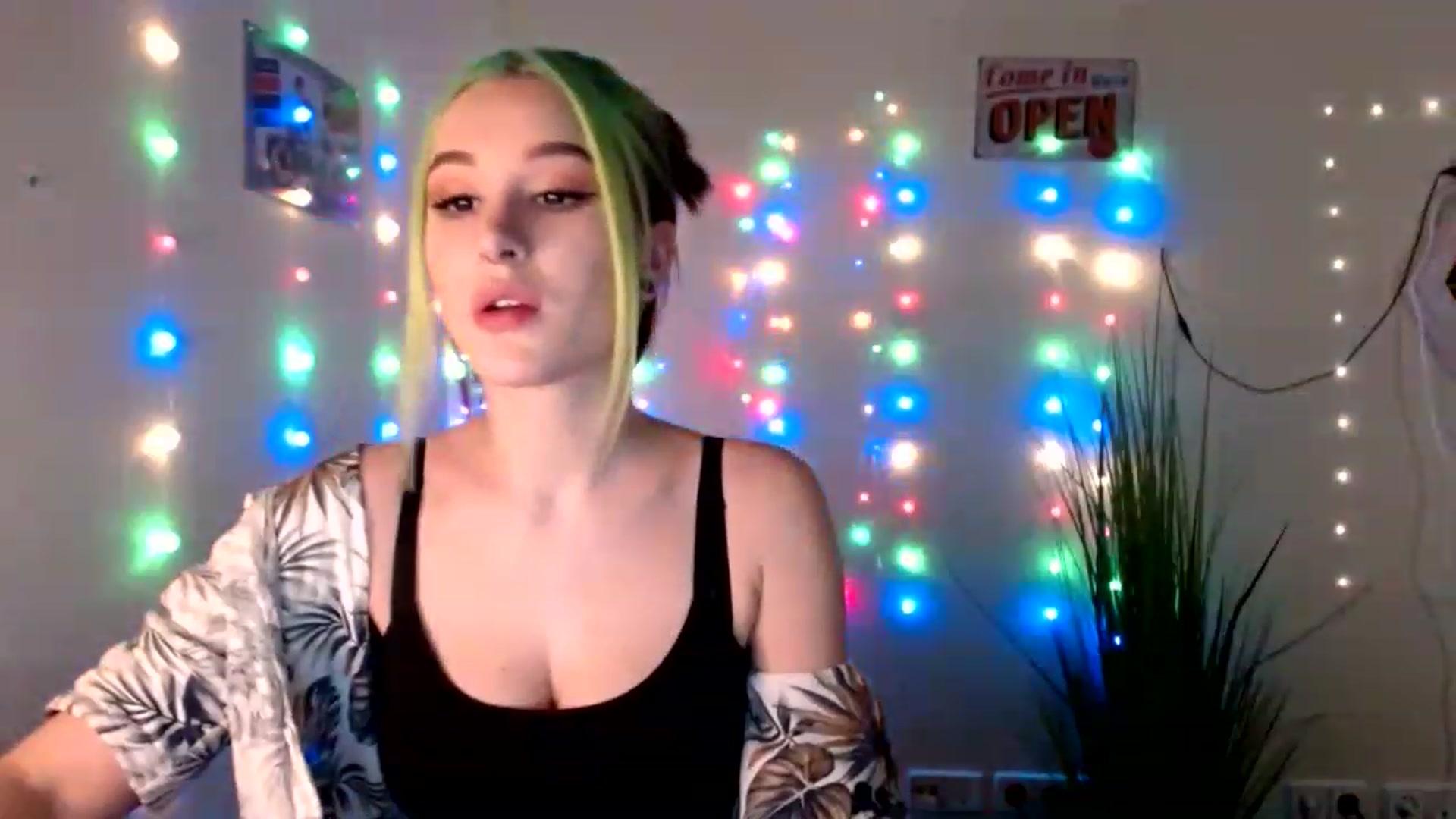 Gallery image thumbnail from Unholy_X's myfreecams stream on, 02/17/2023, 16:41 image 16 of 20