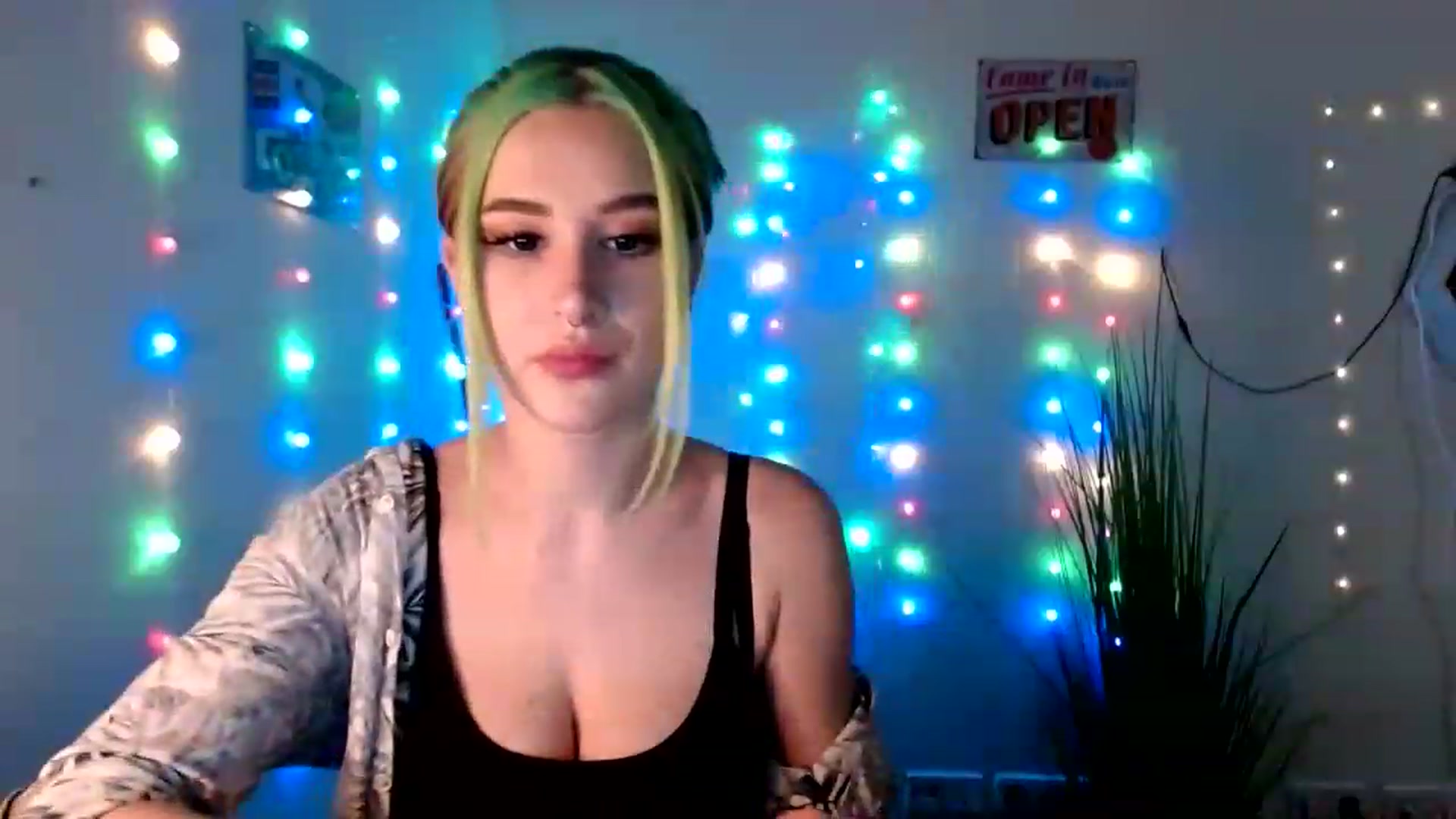 Gallery image thumbnail from Unholy_X's myfreecams stream on, 02/17/2023, 16:41 image 4 of 20