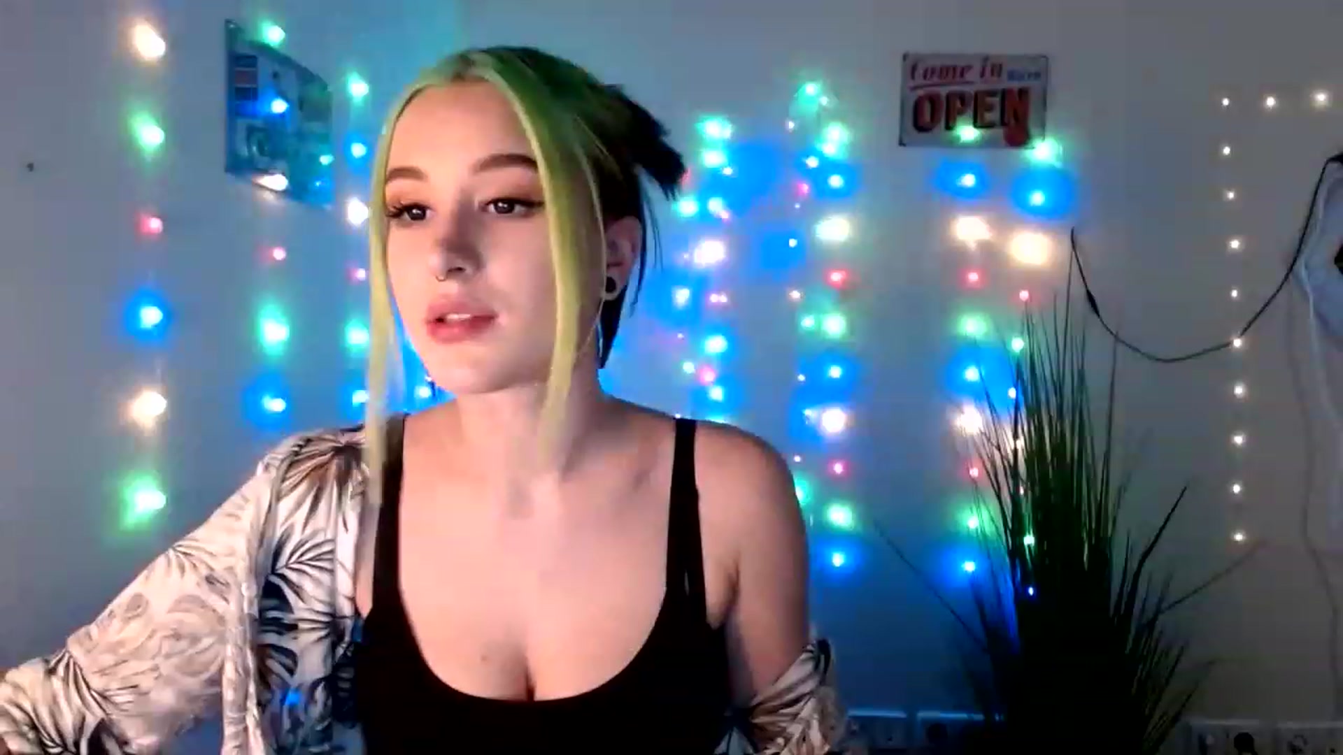 Gallery image thumbnail from Unholy_X's myfreecams stream on, 02/17/2023, 16:41 image 19 of 20