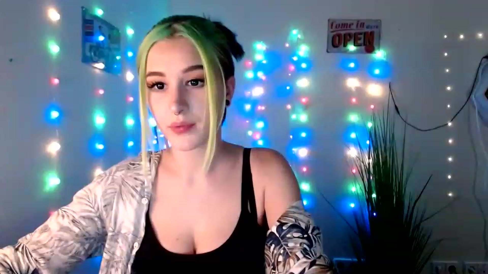 Gallery image thumbnail from Unholy_X's myfreecams stream on, 02/17/2023, 17:18 image 17 of 20