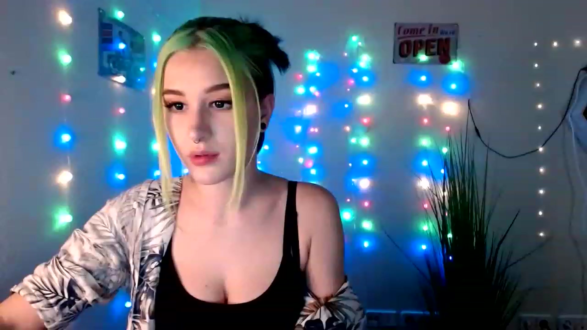 Gallery image thumbnail from Unholy_X's myfreecams stream on, 02/17/2023, 17:18 image 12 of 20