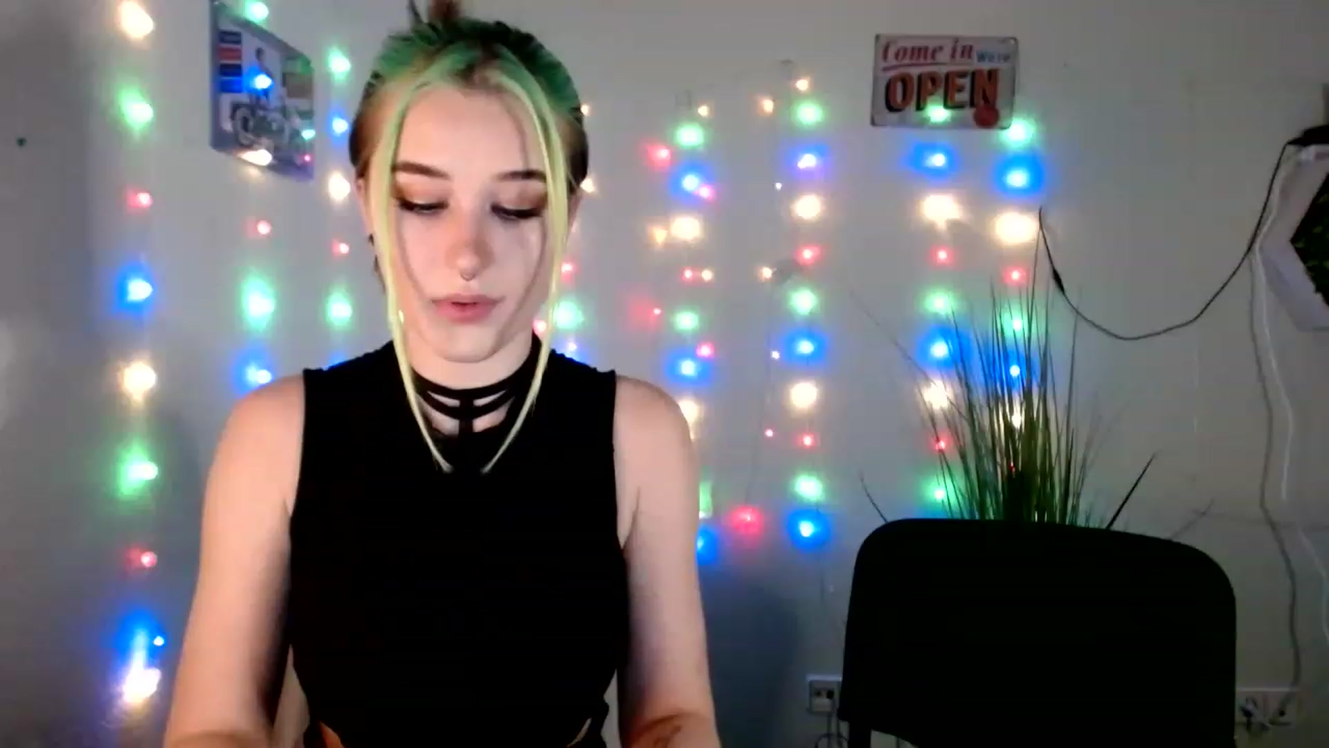 Gallery image thumbnail from Unholy_X's myfreecams stream on, 02/23/2023, 16:48 image 18 of 20