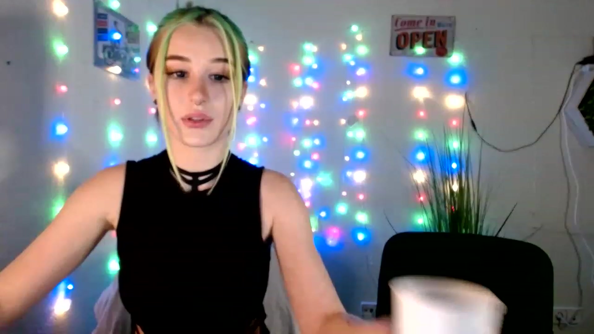 Gallery image thumbnail from Unholy_X's myfreecams stream on, 02/23/2023, 16:48 image 13 of 20