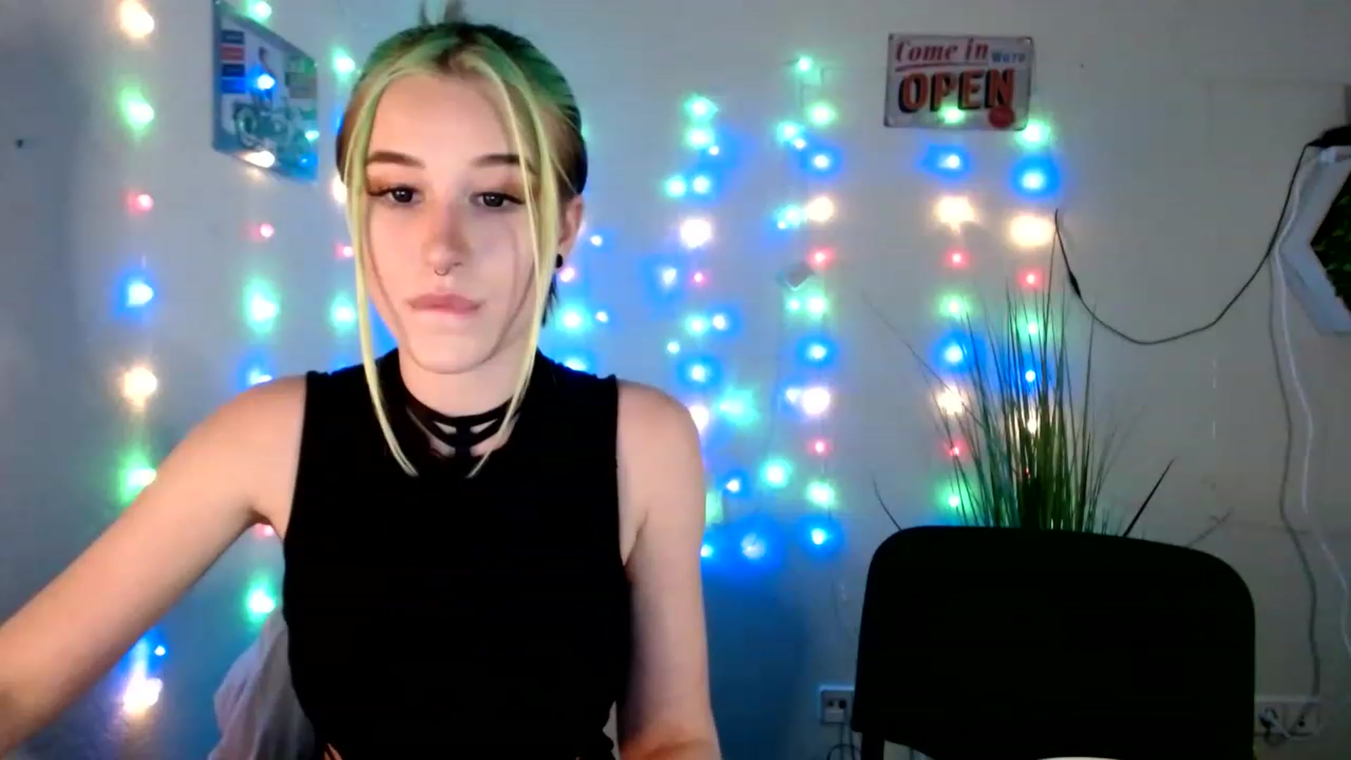 Gallery image thumbnail from Unholy_X's myfreecams stream on, 02/23/2023, 16:48 image 4 of 20