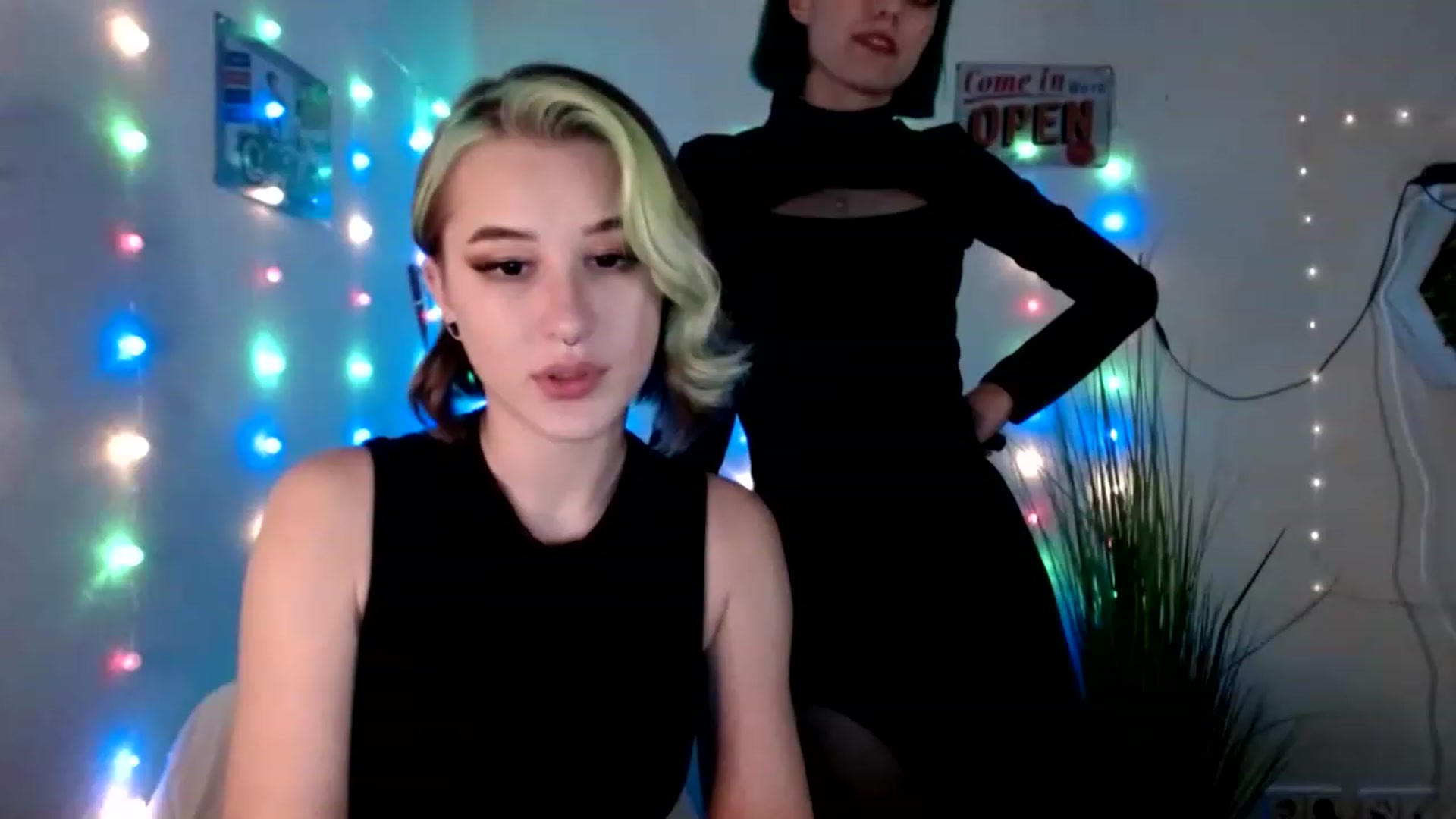 Gallery image thumbnail from Unholy_X's myfreecams stream on, 02/26/2023, 17:48 image 17 of 20
