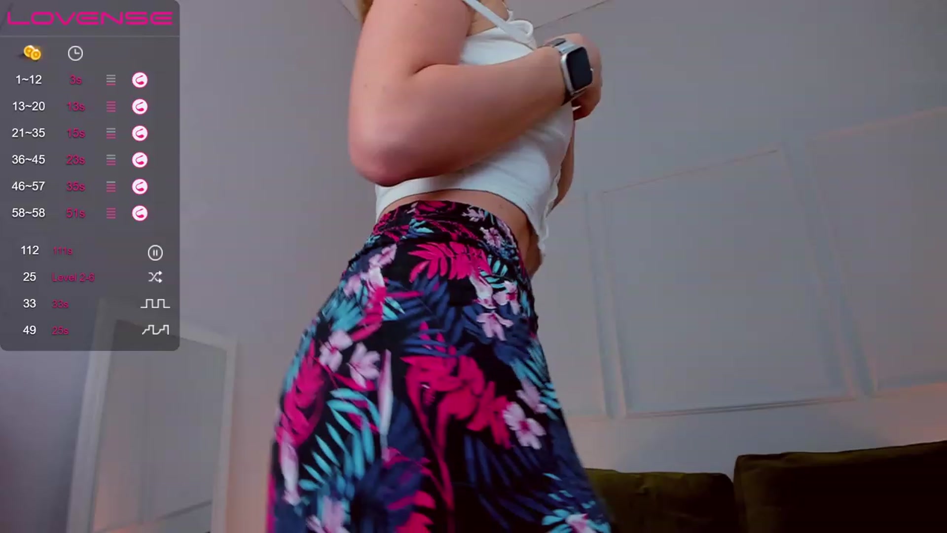Gallery image thumbnail from UniiqueMilana's myfreecams stream on, 03/27/2023, 14:45 image 14 of 20