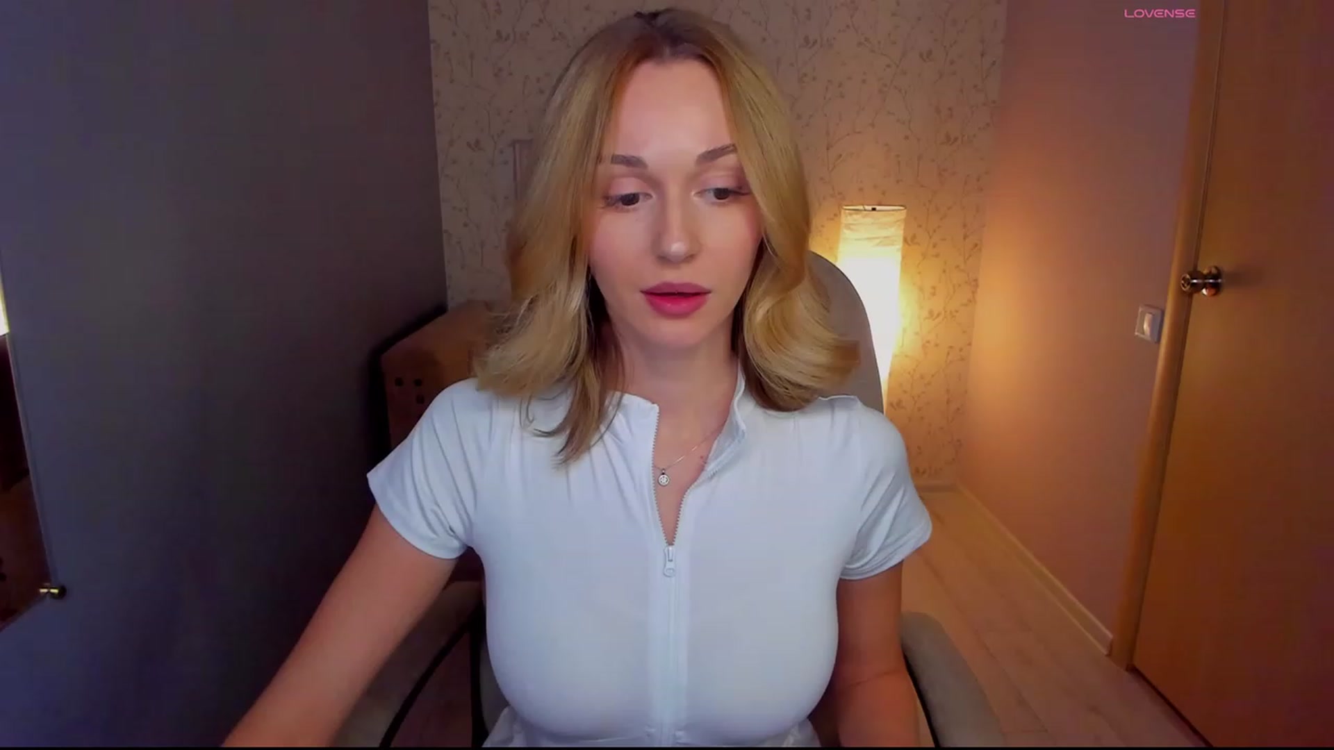 Gallery image thumbnail from UniiqueMilana's myfreecams stream on, 12/07/2023, 17:08 image 1 of 20