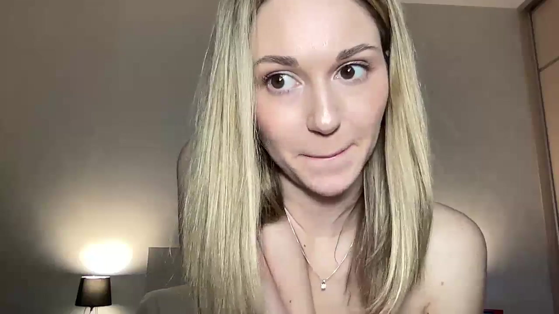Gallery image thumbnail from UniiqueMilana's myfreecams stream on, 03/22/2024, 14:53 image 6 of 20