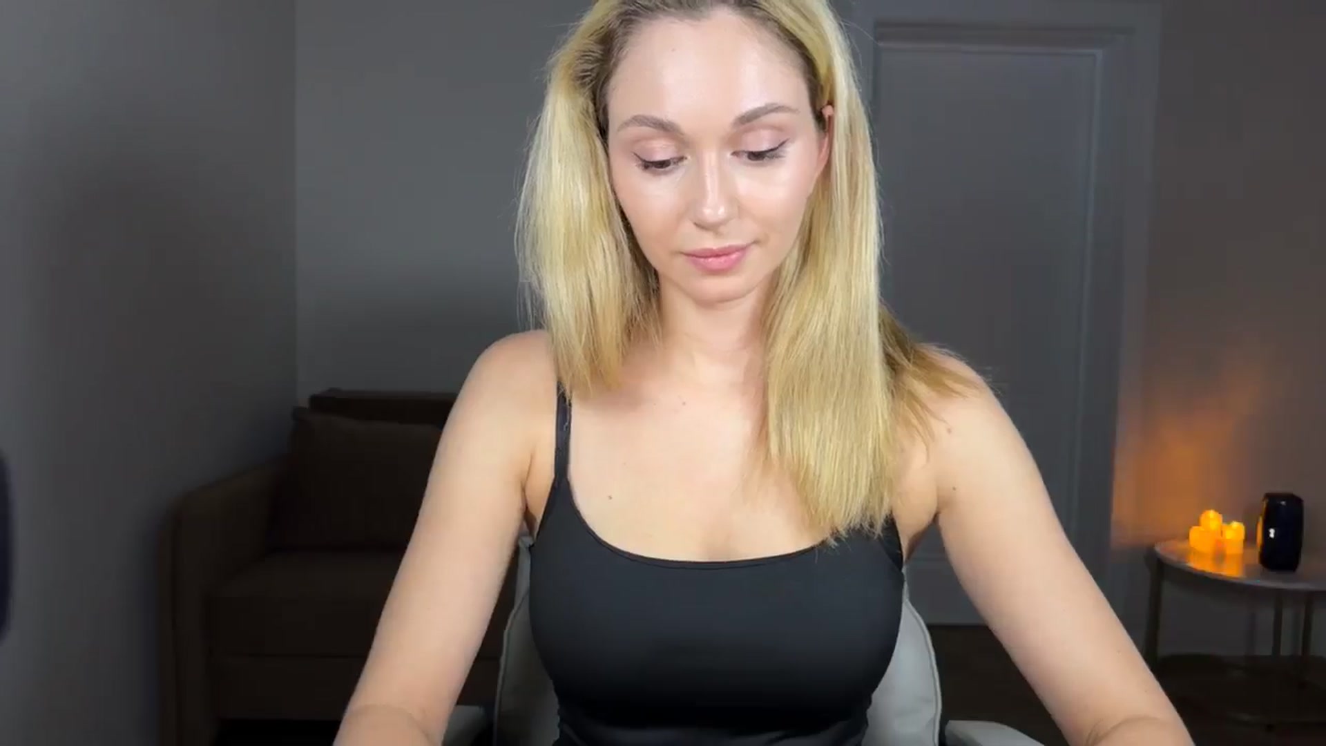 Gallery image thumbnail from UniiqueMilana's myfreecams stream on, 07/26/2024, 14:36 image 8 of 20