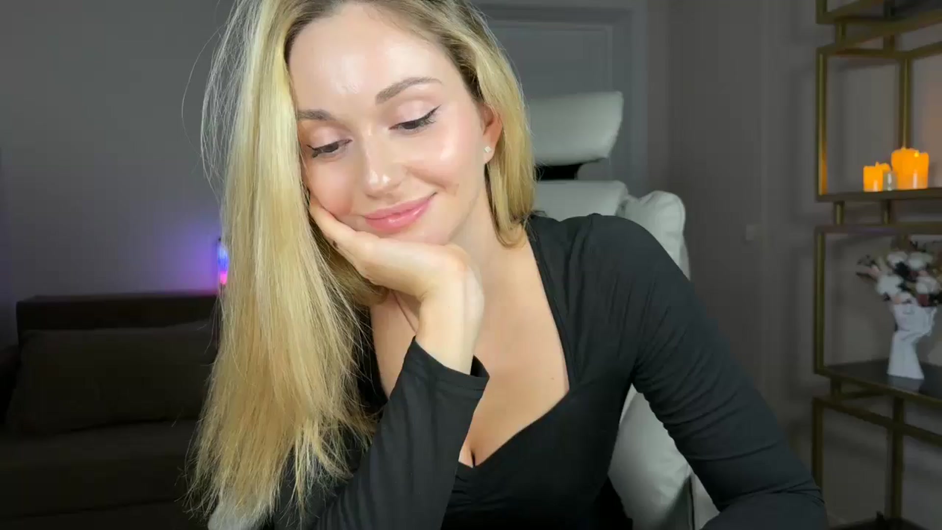 Gallery image thumbnail from UniiqueMilana's myfreecams stream on, 07/31/2024, 17:13 image 1 of 20