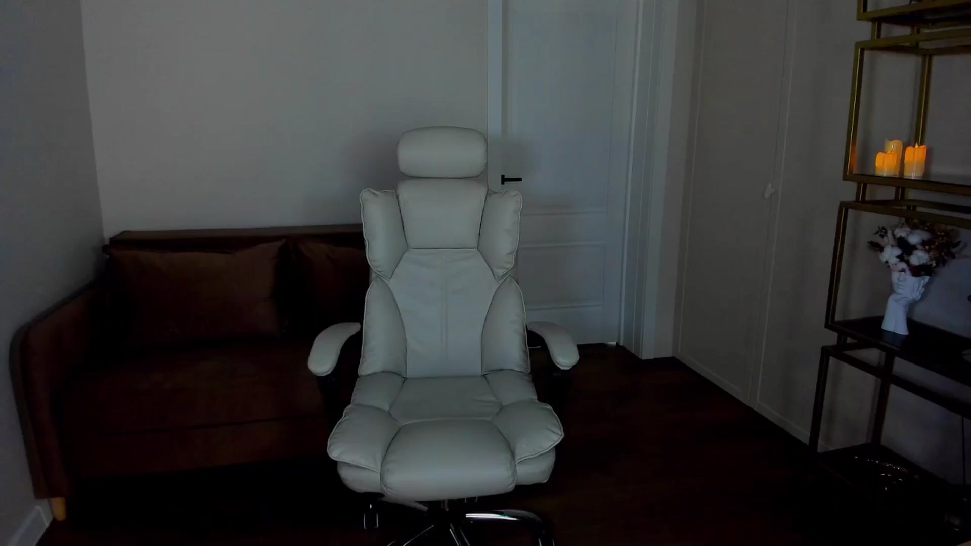 Gallery image thumbnail from UniiqueMilana's myfreecams stream on, 08/08/2024, 14:46 image 11 of 20