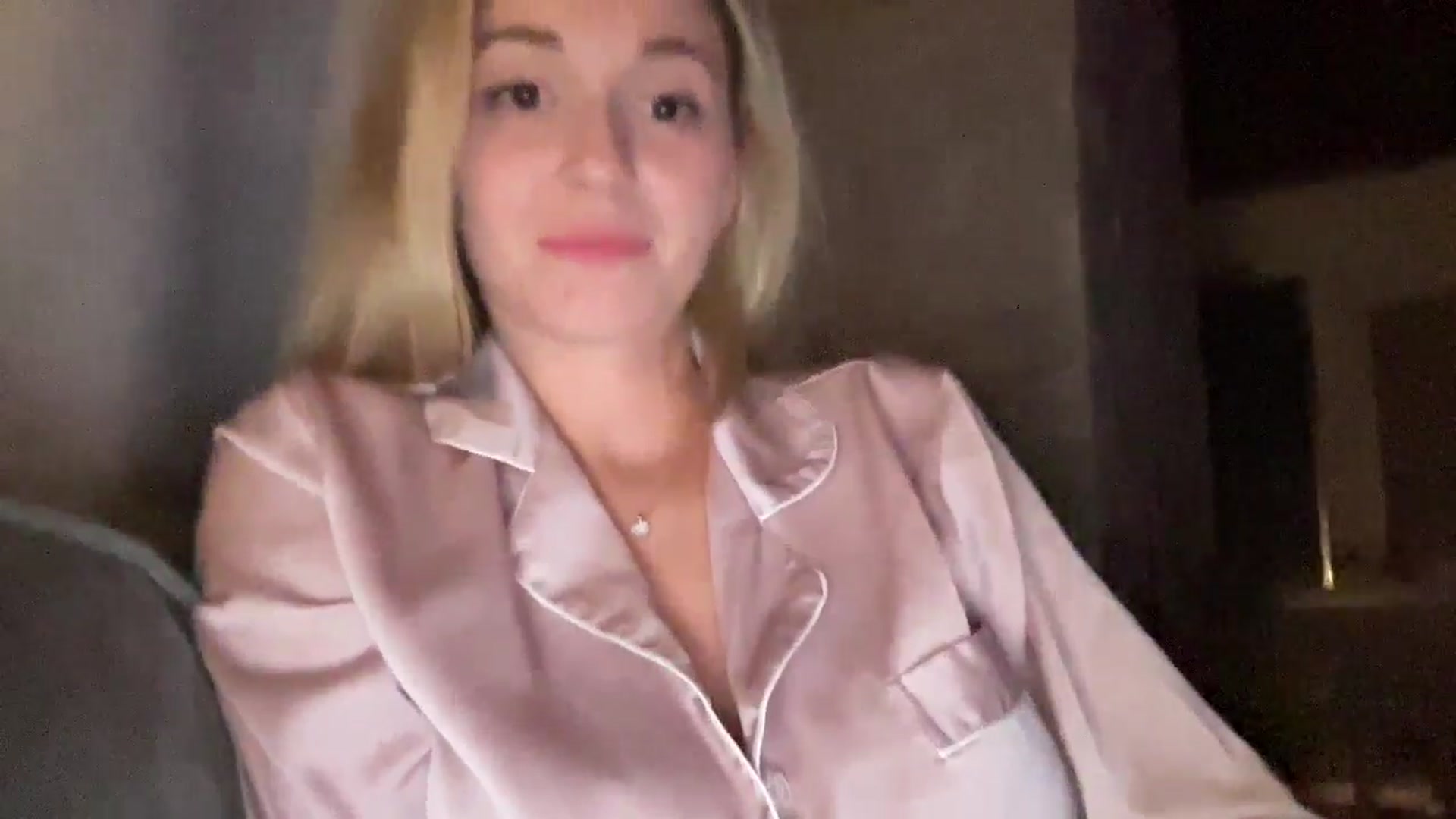 Gallery image thumbnail from UniiqueMilana's myfreecams stream on, 09/14/2024, 22:18 image 14 of 20