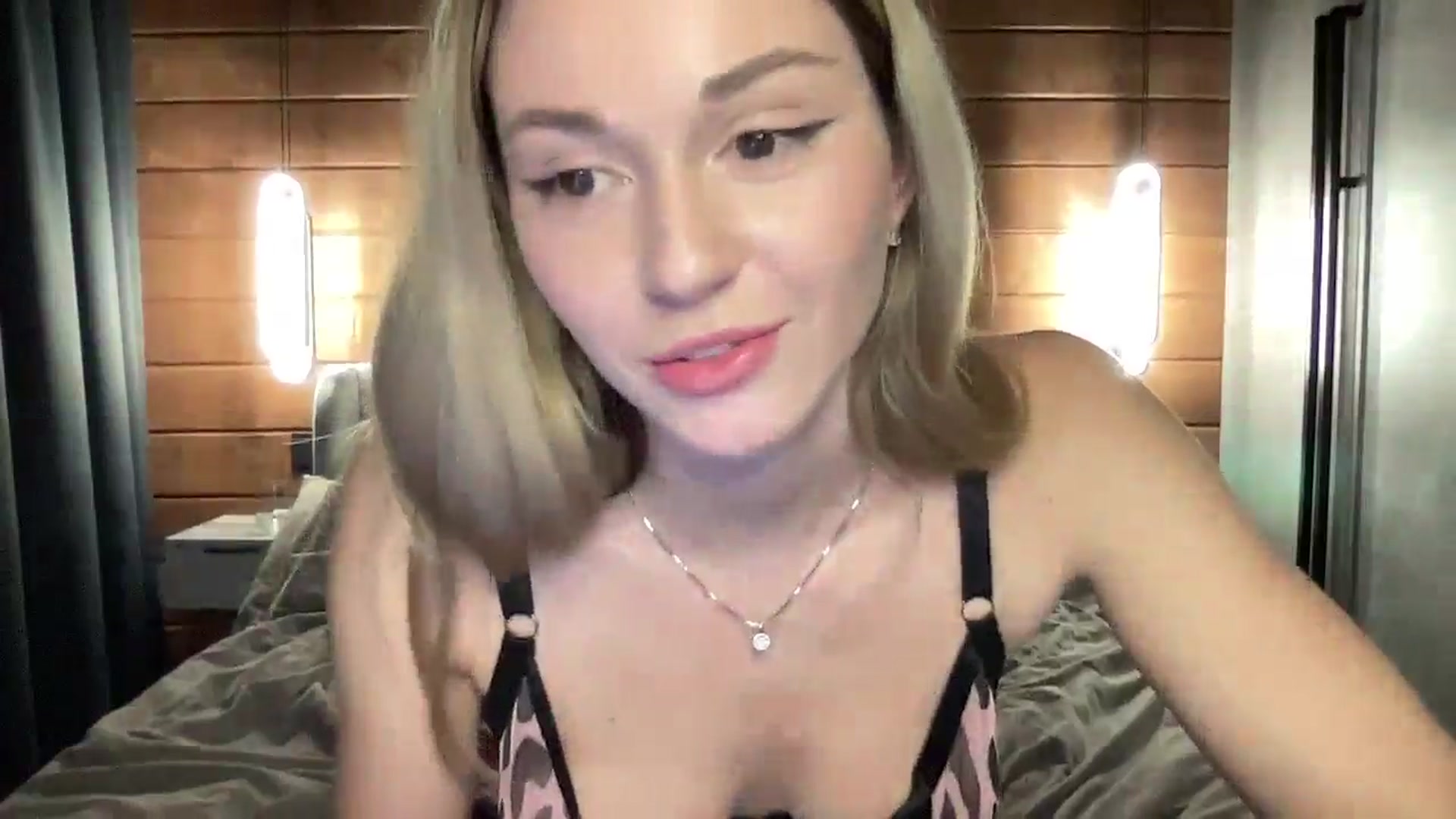 Gallery image thumbnail from UniiqueMilana's myfreecams stream on, 12/02/2024, 16:14 image 11 of 20