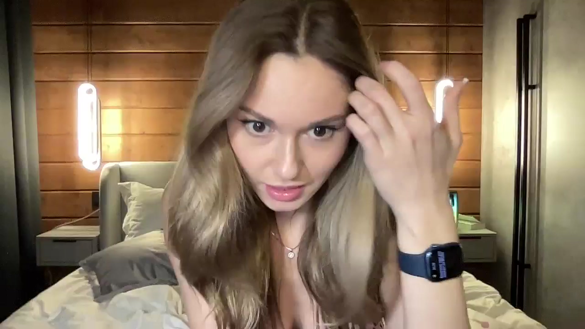 Gallery image thumbnail from UniiqueMilana's myfreecams stream on, 12/20/2024, 17:54 image 1 of 20