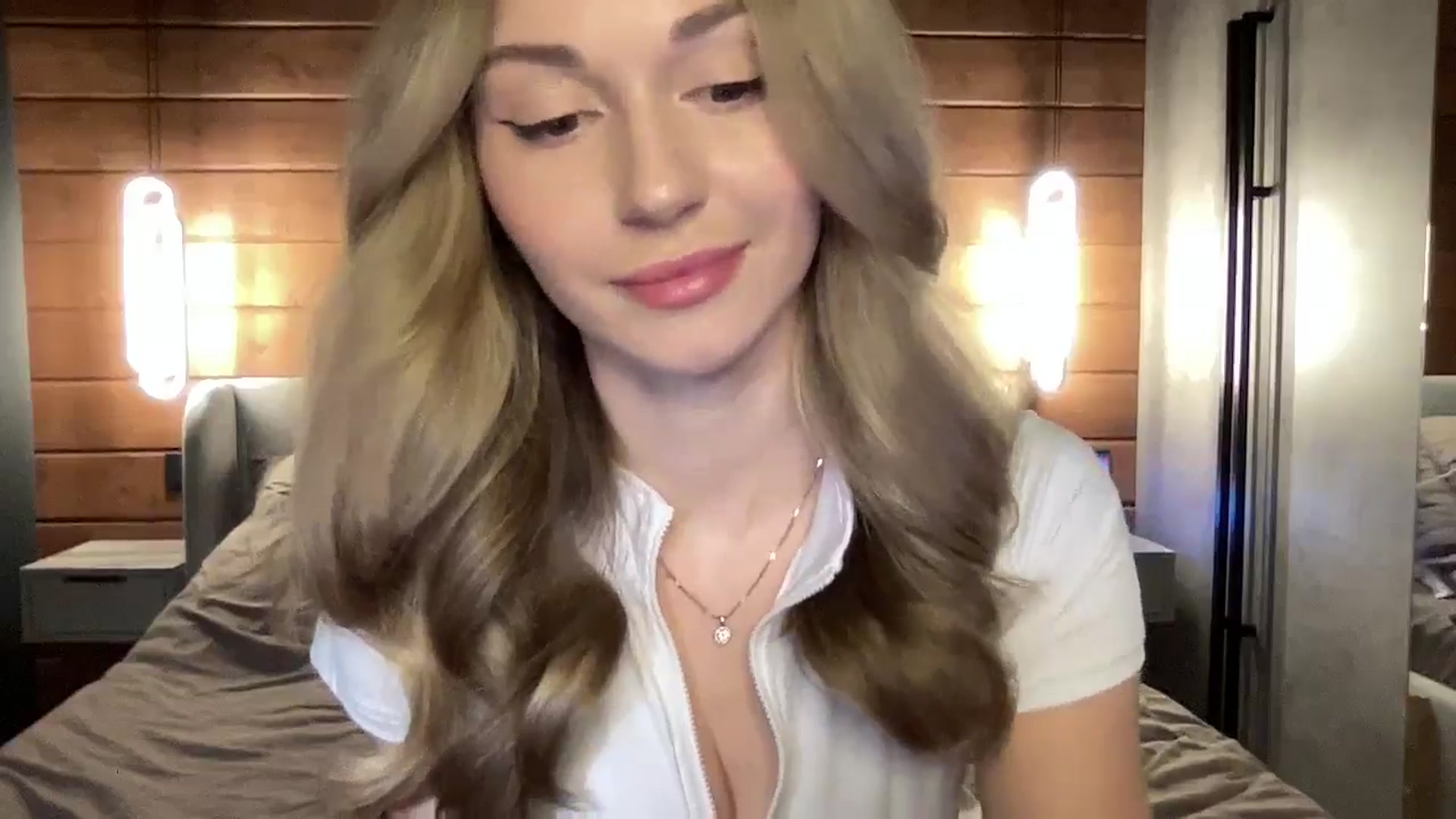 Gallery image thumbnail from UniiqueMilana's myfreecams stream on, 01/17/2025, 16:35 image 4 of 20