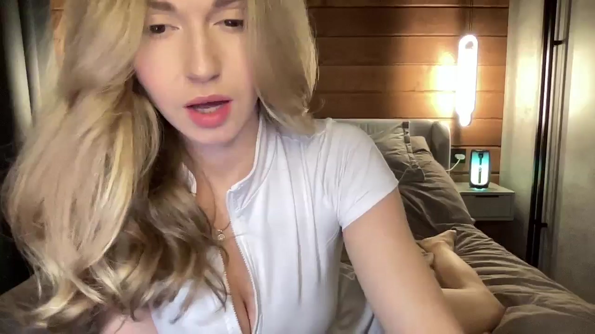 Gallery image thumbnail from UniiqueMilana's myfreecams stream on, 01/17/2025, 16:35 image 19 of 20
