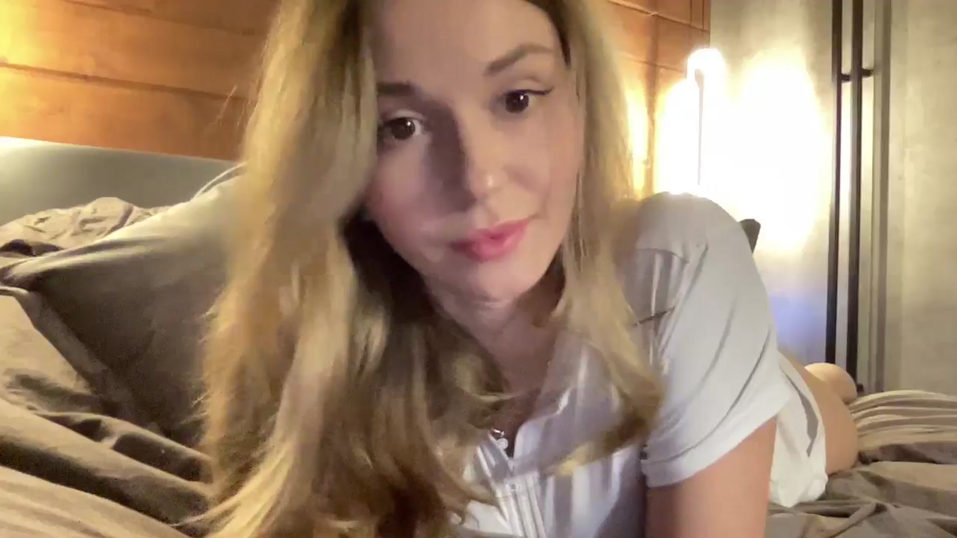 Gallery image thumbnail from UniiqueMilana's myfreecams stream on, 01/17/2025, 17:11 image 18 of 20