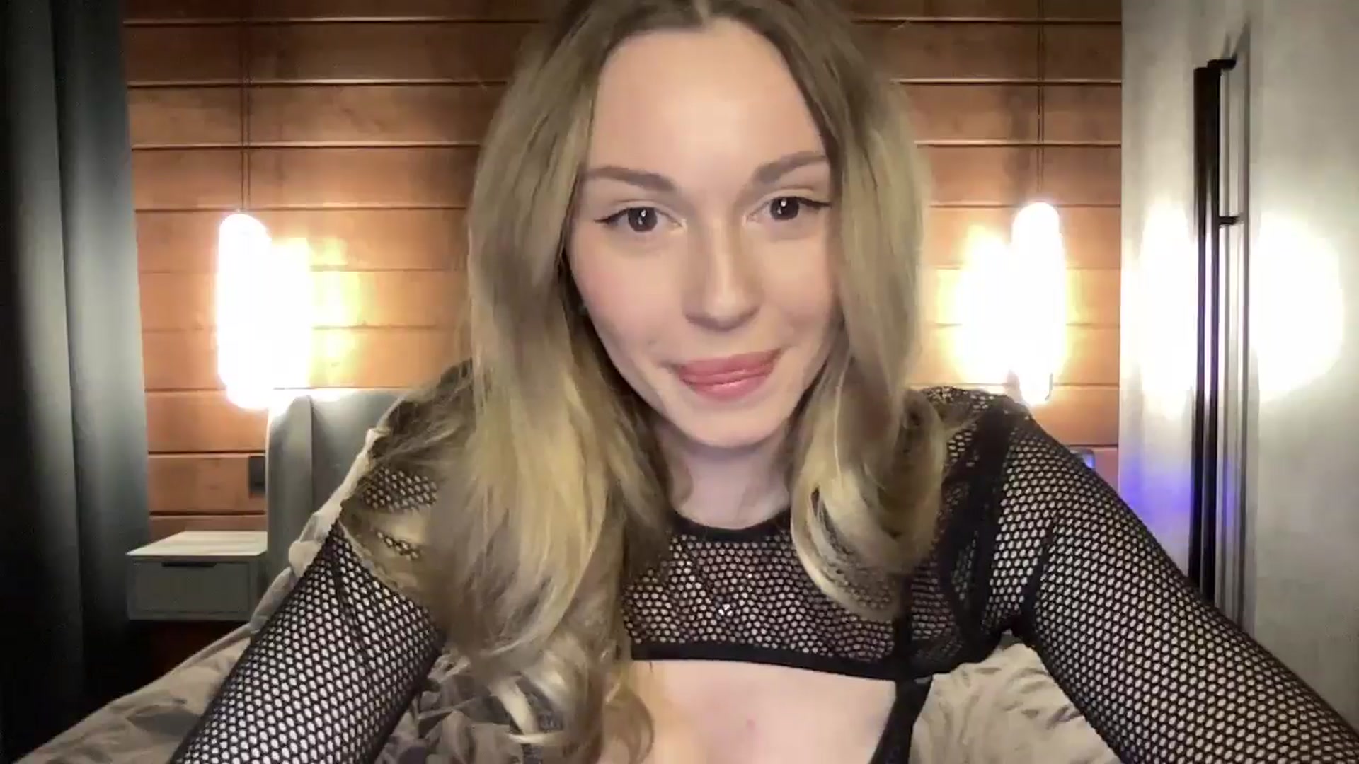 Gallery image thumbnail from UniiqueMilana's myfreecams stream on, 01/20/2025, 15:06 image 15 of 20