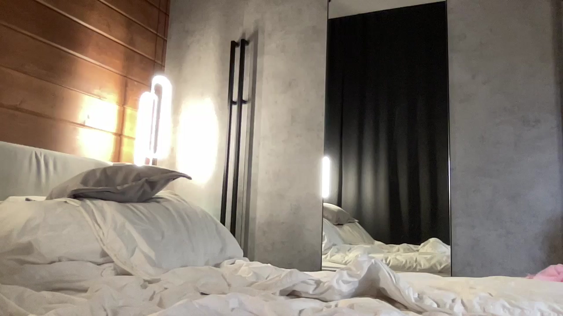 Gallery image thumbnail from UniiqueMilana's myfreecams stream on, 01/24/2025, 17:54 image 8 of 20