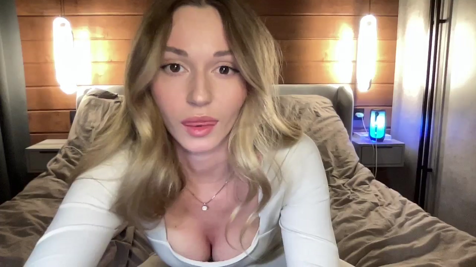 Gallery image thumbnail from UniiqueMilana's myfreecams stream on, 03/15/2025, 18:38 image 13 of 20