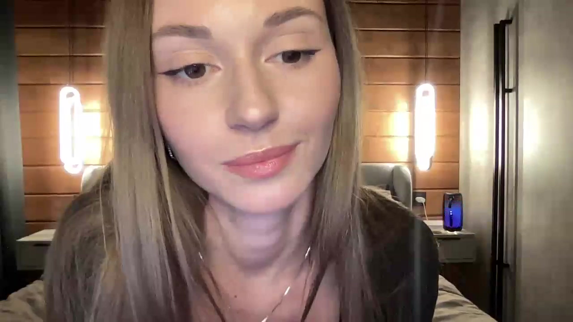 Gallery image thumbnail from UniiqueMilana's myfreecams stream on, 03/22/2025, 14:53 image 3 of 20