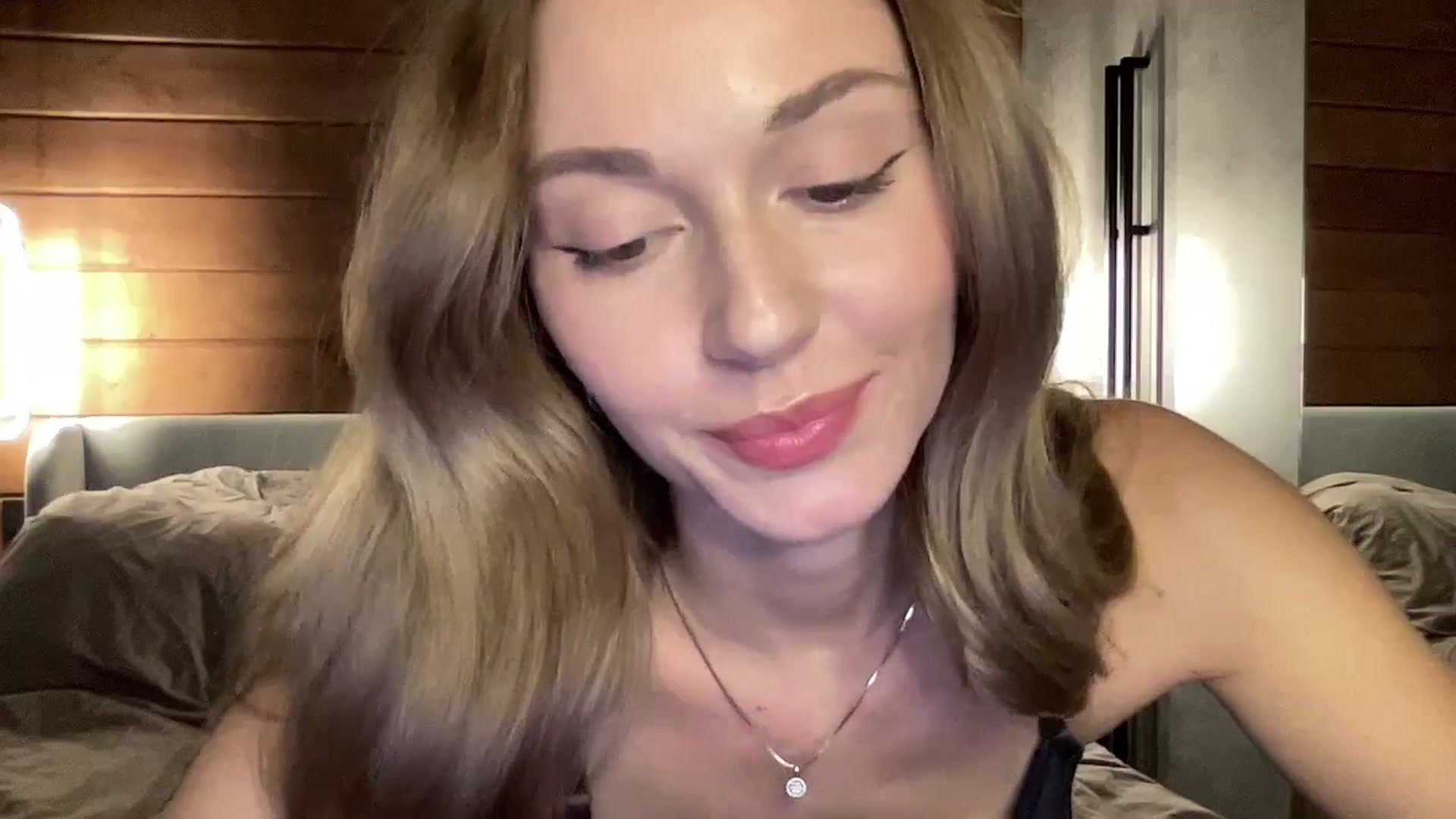 Gallery image thumbnail from UniiqueMilana's myfreecams stream on, 03/24/2025, 16:34 image 11 of 20