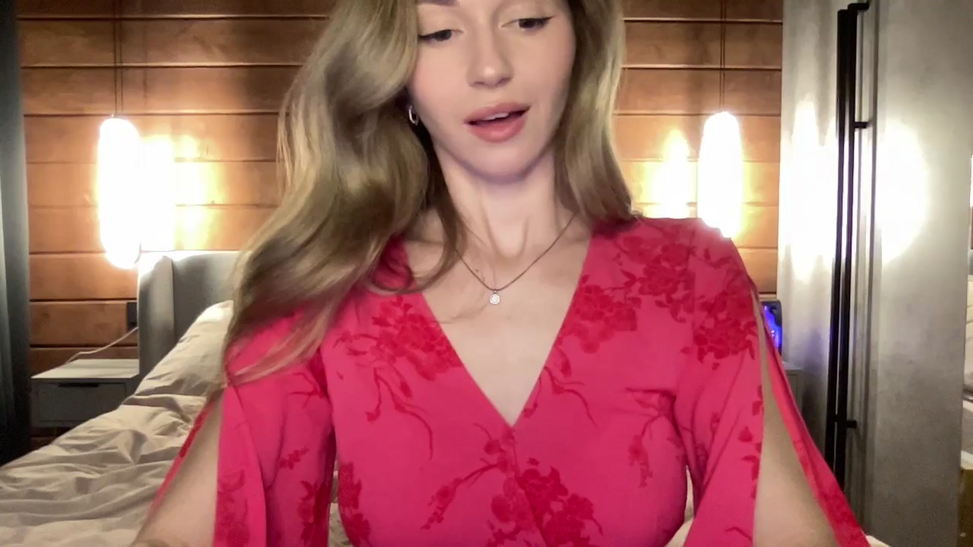 Gallery image thumbnail from UniiqueMilana's myfreecams stream on, 04/18/2025, 18:26 image 2 of 20