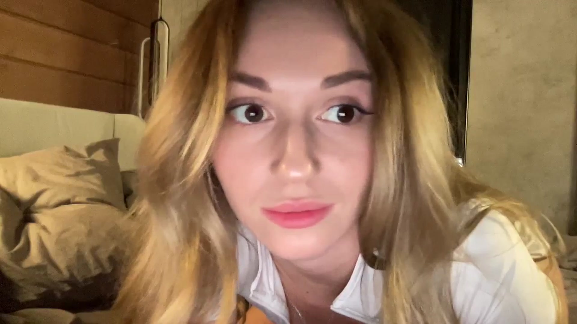 Gallery image thumbnail from UniiqueMilana's myfreecams stream on, 04/25/2025, 19:04 image 10 of 20