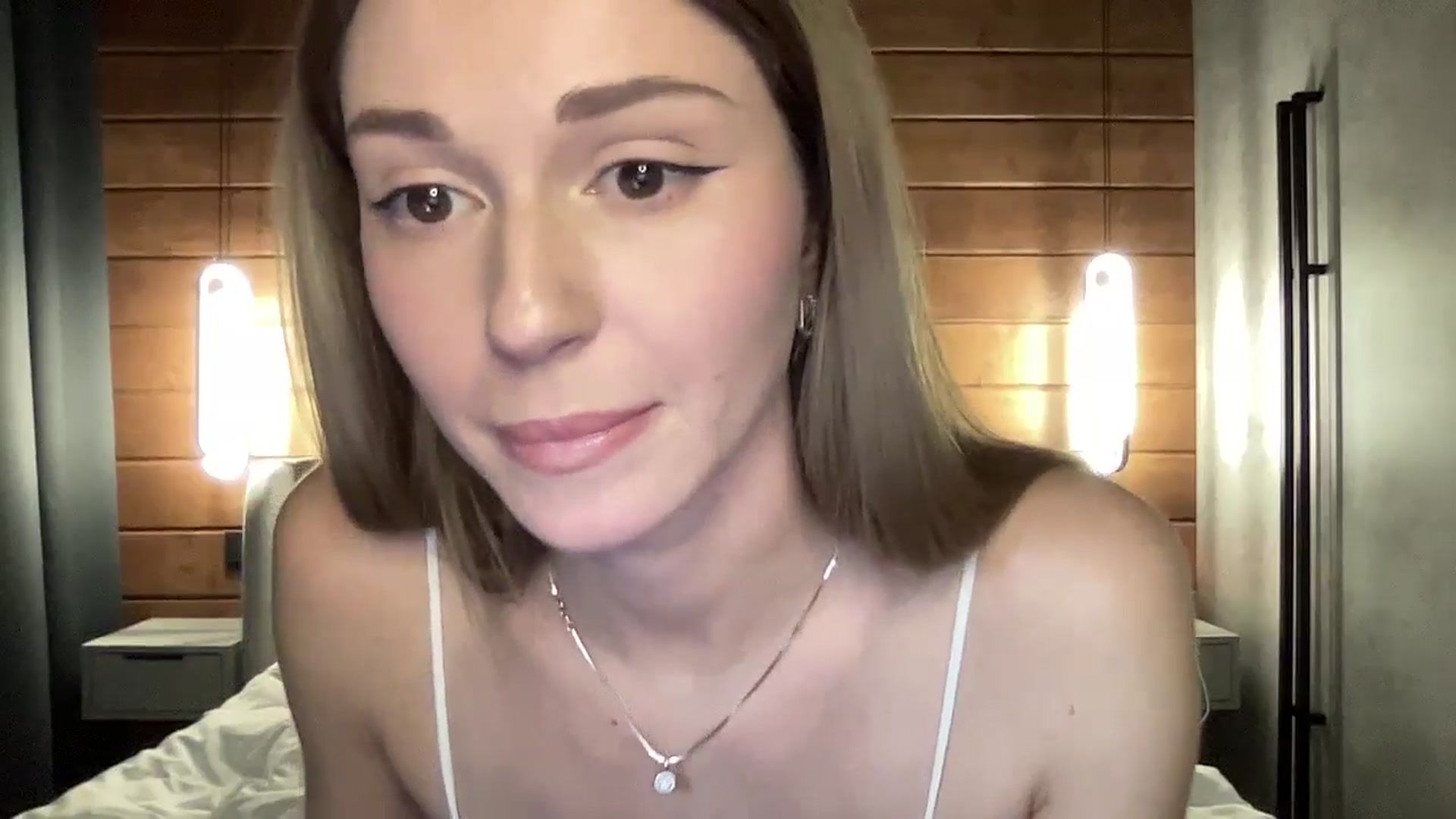 Gallery image thumbnail from UniiqueMilana's myfreecams stream on, 05/21/2025, 15:50 image 8 of 20
