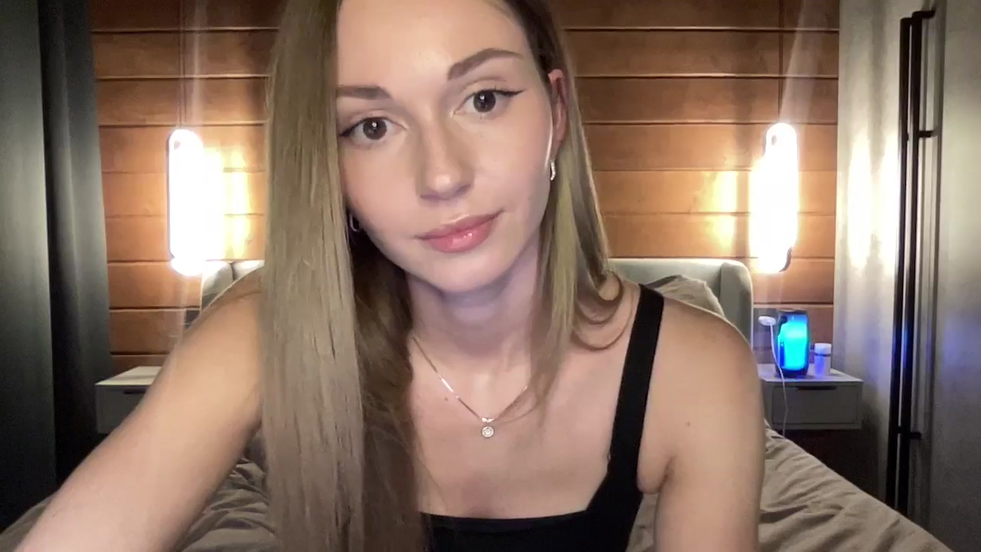 Gallery image thumbnail from UniiqueMilana's myfreecams stream on, 06/11/2025, 15:26 image 8 of 20