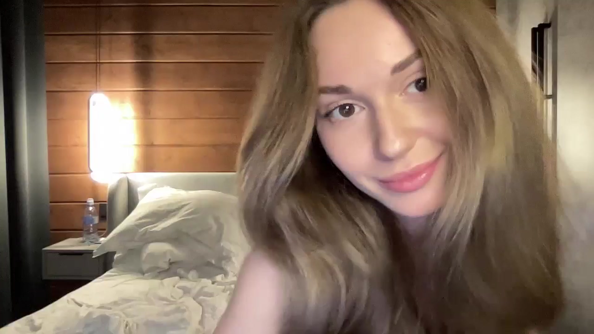 Gallery image thumbnail from UniiqueMilana's myfreecams stream on, 07/11/2025, 19:01 image 1 of 20
