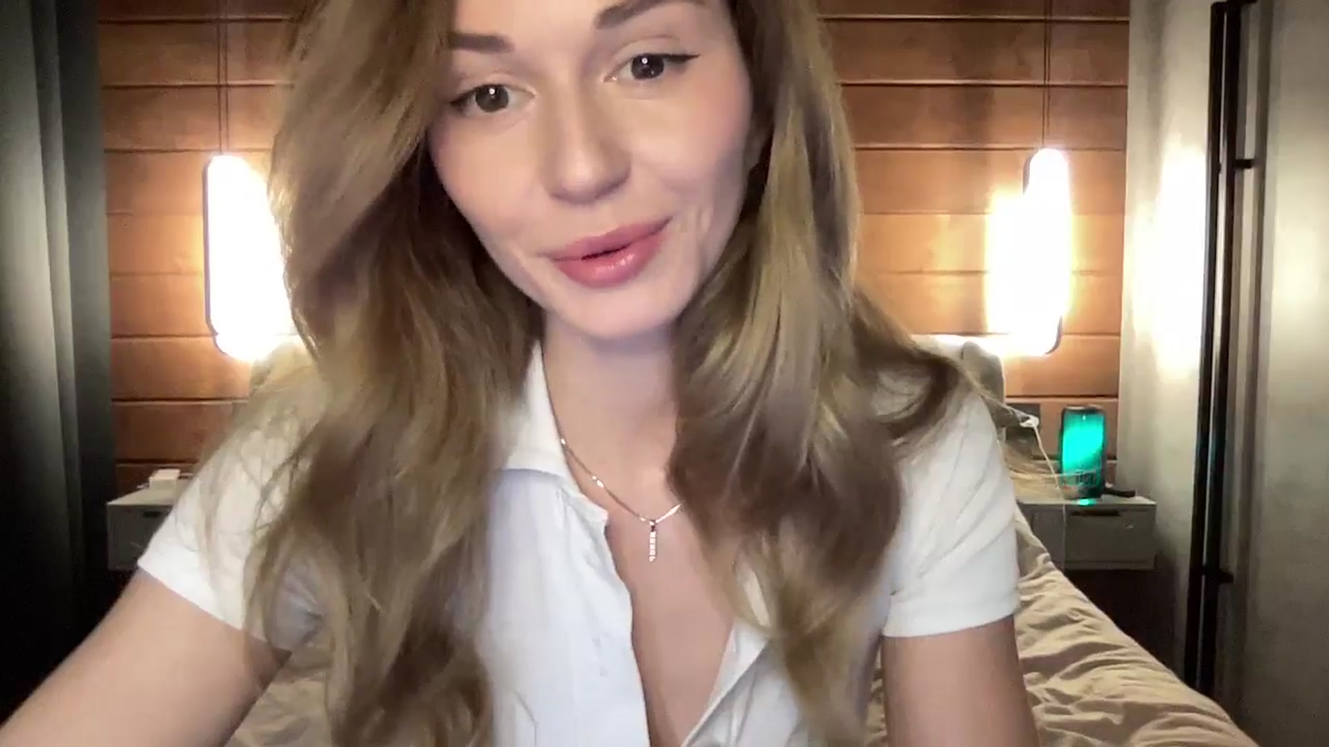 Gallery image thumbnail from UniiqueMilana's myfreecams stream on, 08/31/2025, 16:08 image 5 of 20