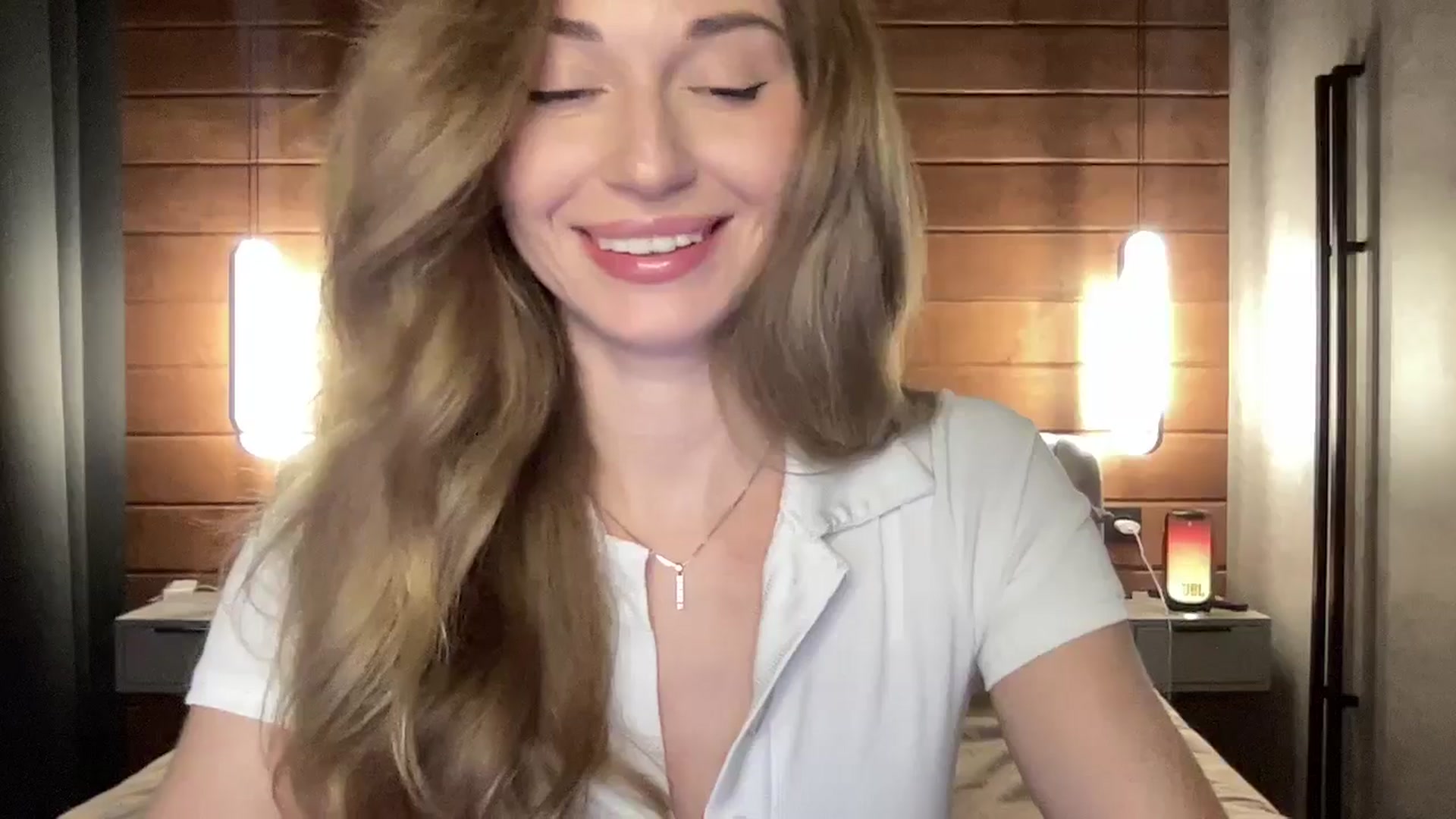 Gallery image thumbnail from UniiqueMilana's myfreecams stream on, 08/31/2025, 16:08 image 16 of 20