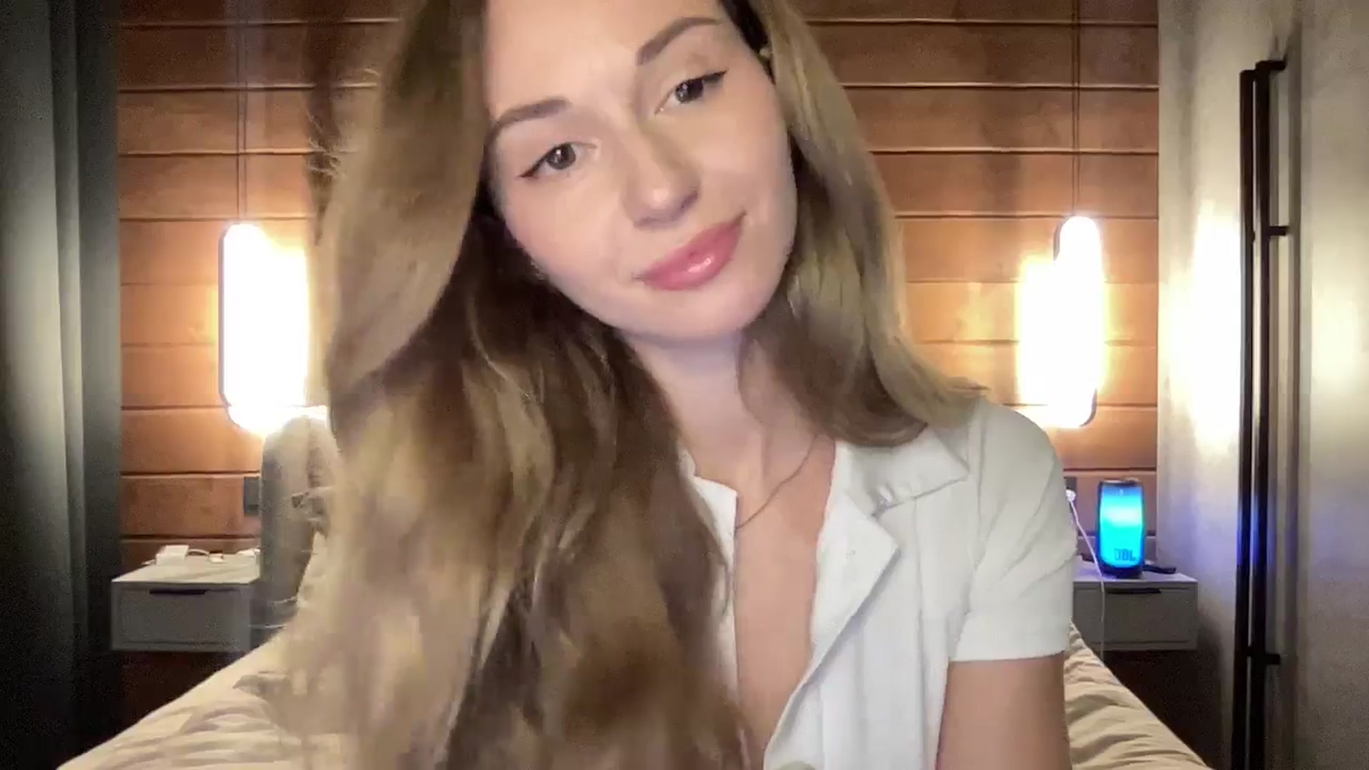 Gallery image thumbnail from UniiqueMilana's myfreecams stream on, 08/31/2025, 16:08 image 19 of 20