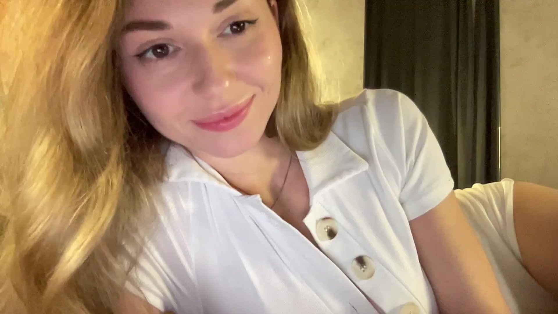 Gallery image thumbnail from UniiqueMilana's myfreecams stream on, 08/31/2025, 17:10 image 20 of 20