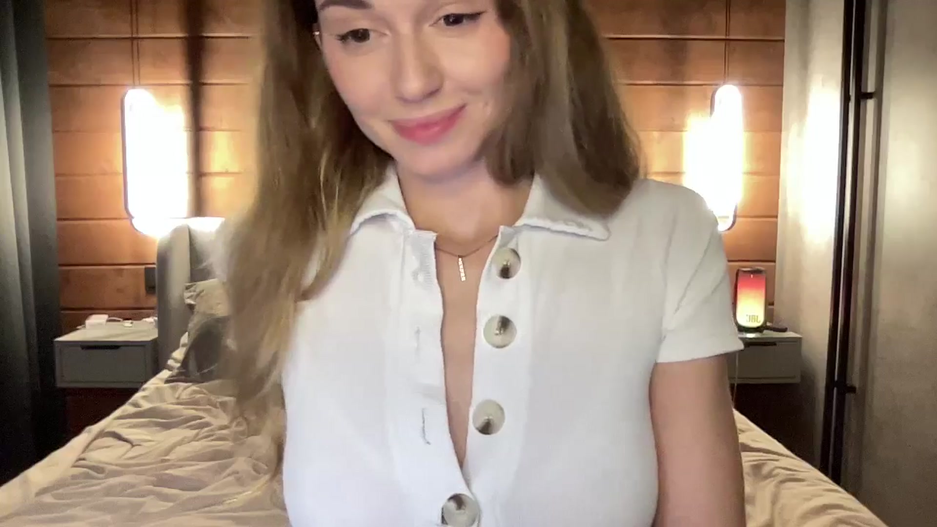 Gallery image thumbnail from UniiqueMilana's myfreecams stream on, 08/31/2025, 17:10 image 7 of 20