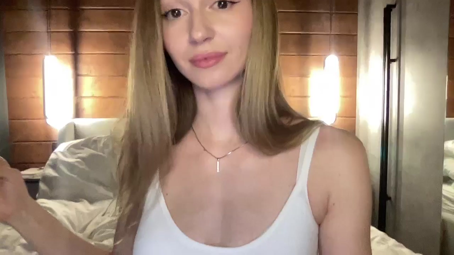 Gallery image thumbnail from UniiqueMilana's myfreecams stream on, 09/10/2025, 15:05 image 15 of 20