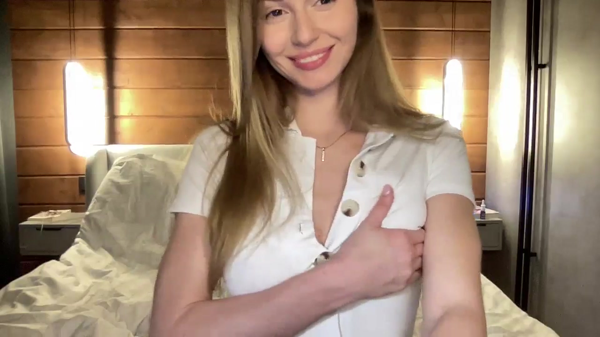 Gallery image thumbnail from UniiqueMilana's myfreecams stream on, 10/23/2025, 16:10 image 9 of 20