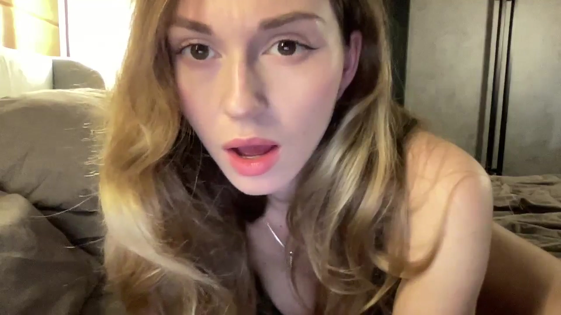 Gallery image thumbnail from UniiqueMilana's myfreecams stream on, 11/14/2025, 15:55 image 9 of 20